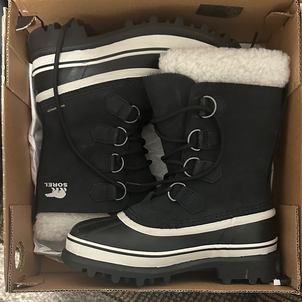 Sorel Black and White Insulated Boots
